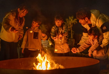 ザ・リトリート　キャンプファイヤー