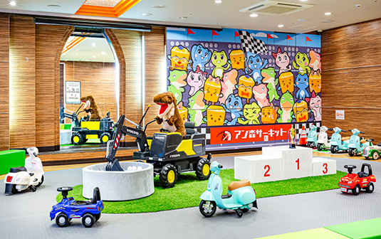 画像に alt 属性が指定されていません。ファイル名: %E3%82%A2%E3%83%B3%E3%83%80%E3%81%AE%E6%A3%AE-%E3%81%AE%E3%82%8A%E3%82%82%E3%81%AE%E5%BA%83%E5%A0%B4.jpg