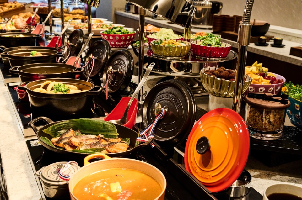 朝食ビュッフェ