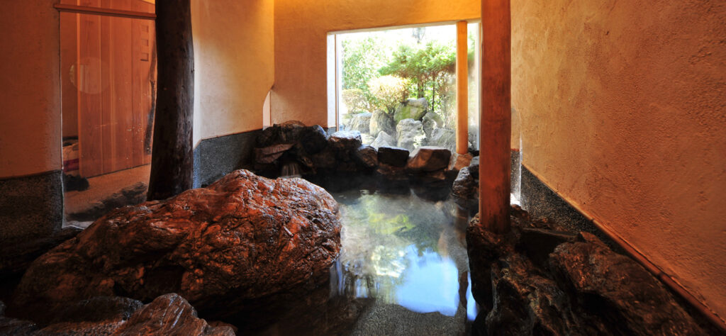 名栗温泉 大松閣　岩風呂