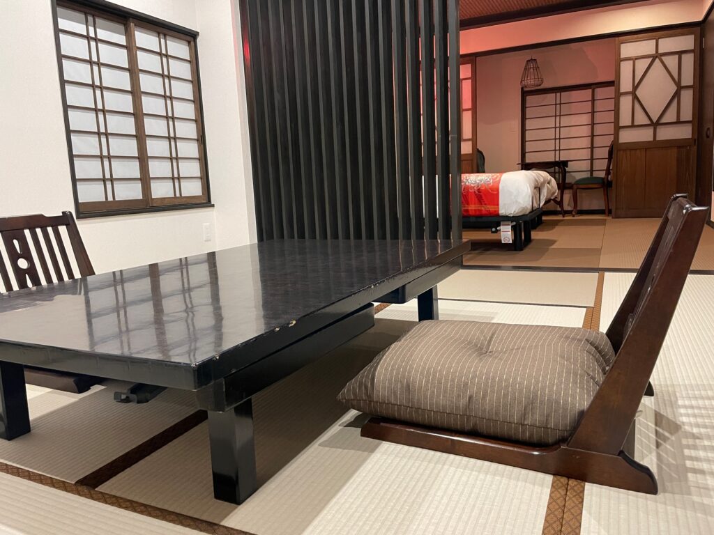 香り豊かな花のおもてなし　須崎旅館　スイートルーム