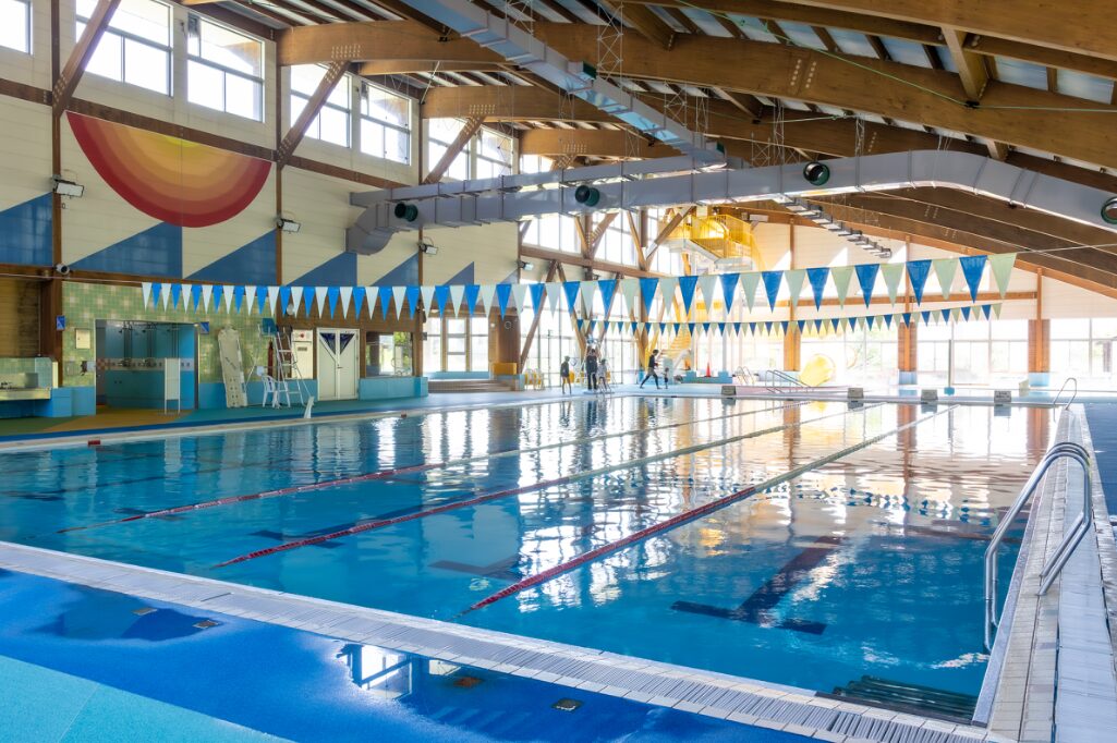 室内温水プール