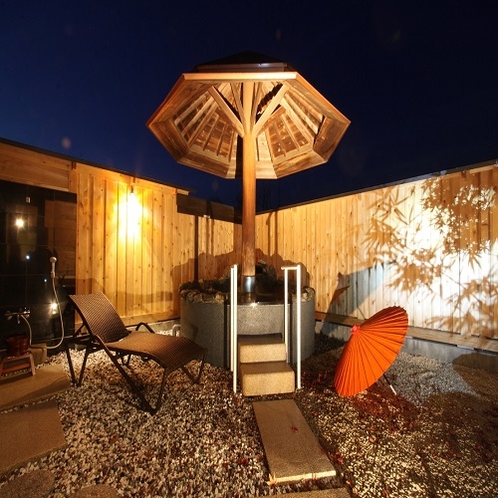 はなのや　本館和洋室　露天風呂