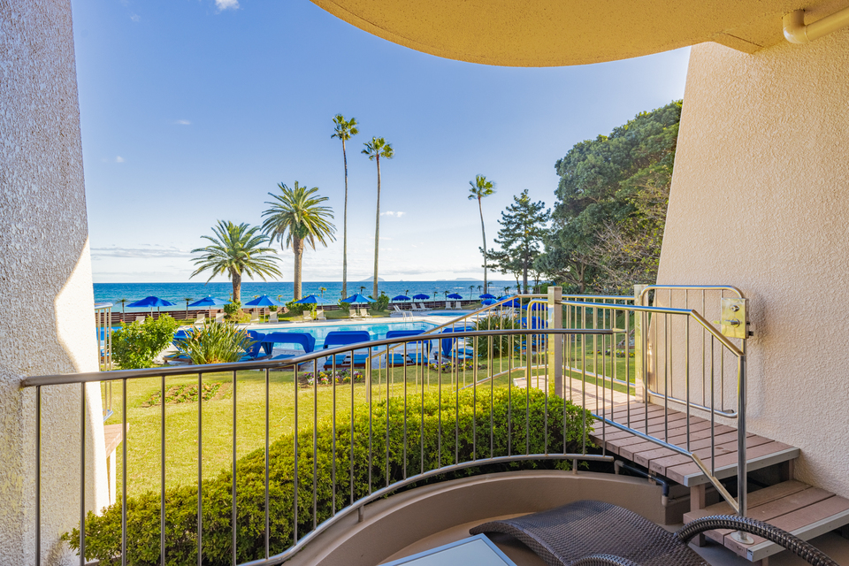 メゾネットB バルコニー