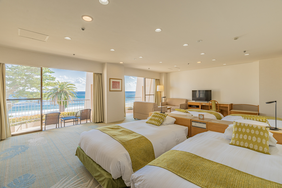 客室　デラックスフォース