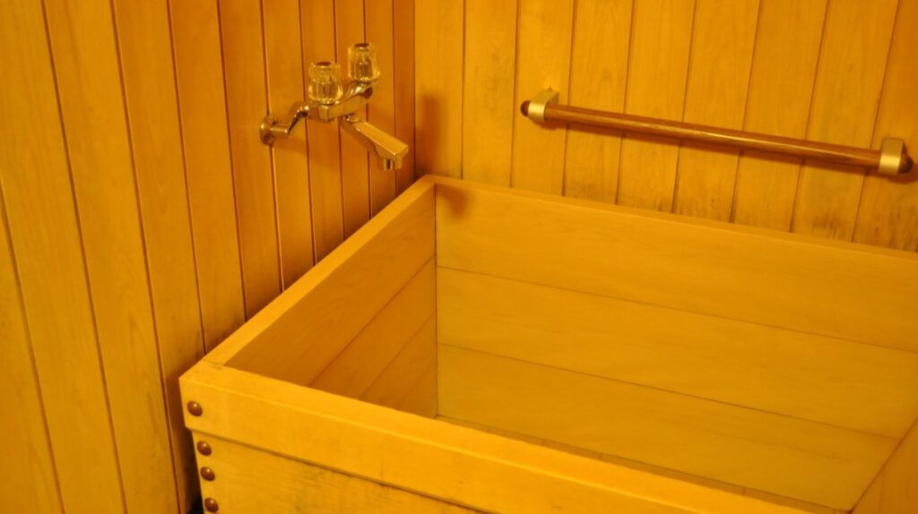 新館 和室の牧風呂