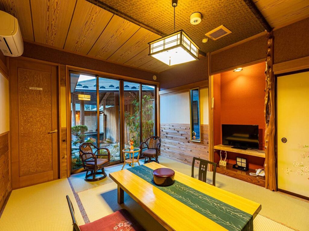 はなのや　本館和室