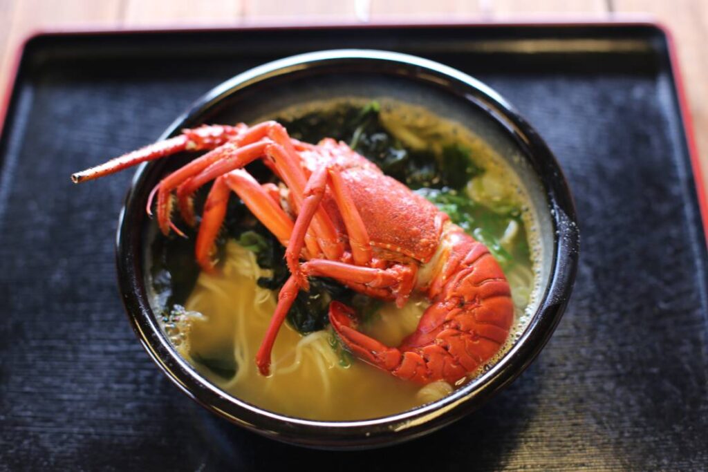 舟戸の番屋　伊勢海老ラーメン