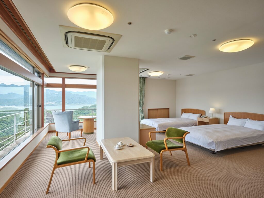 ホテル浦島 角部屋和洋室