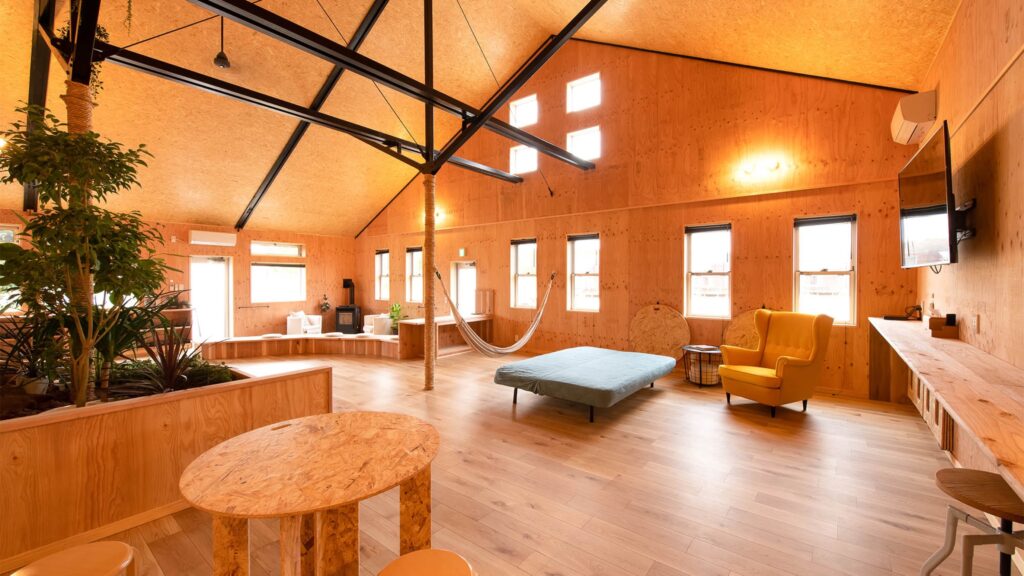 客室　NANJA MONJA