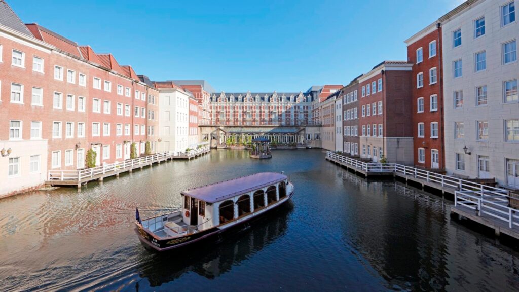 チェックインクルーズ ホテルヨーロッパ