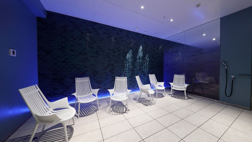 ブルークールルーム