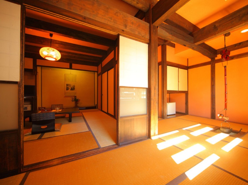 囲炉裏付きの客室