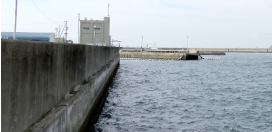 ホテル海原 堤防