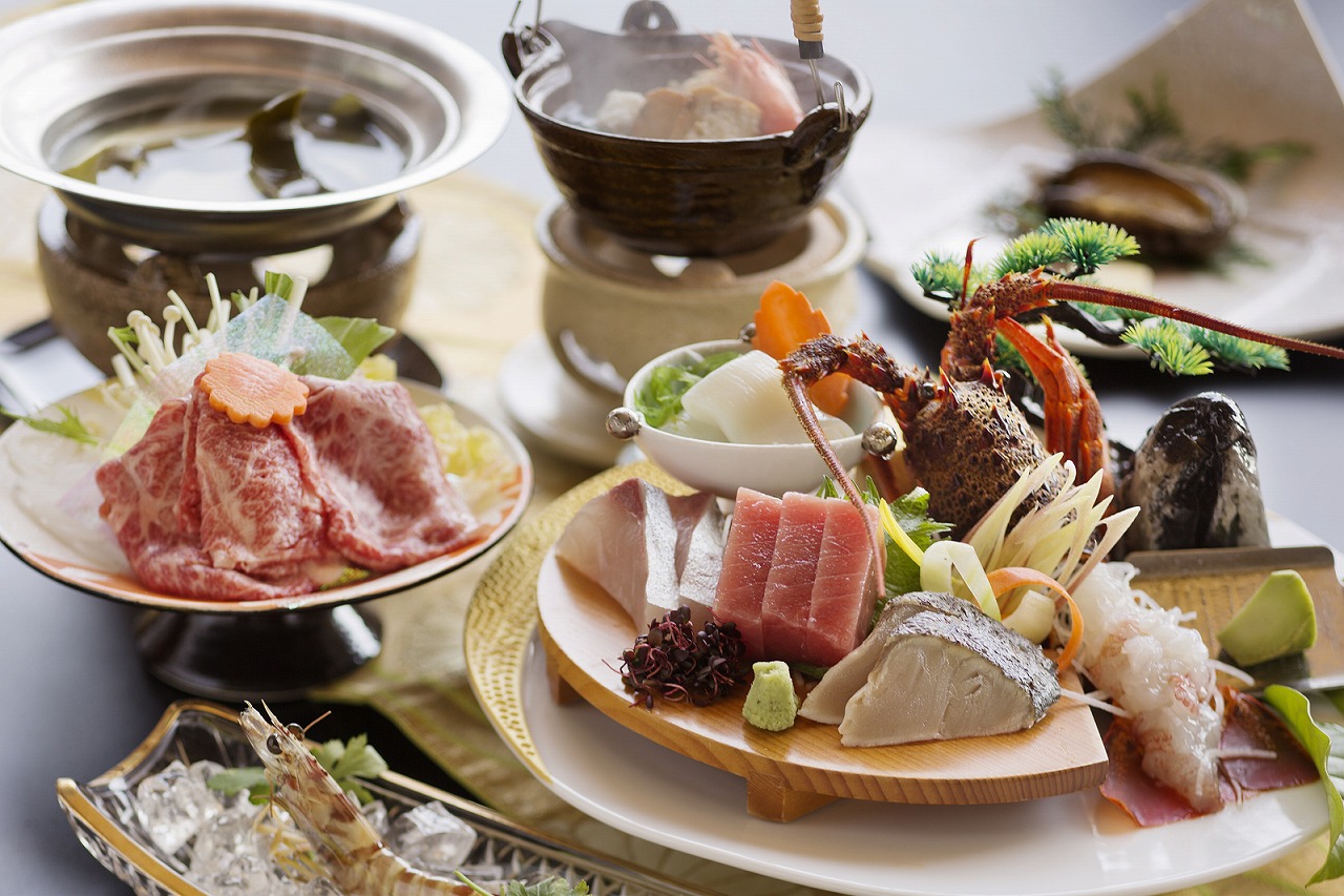 渚のリゾート・吉良 竜宮ホテル 会席料理