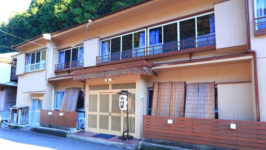 外観　中村屋