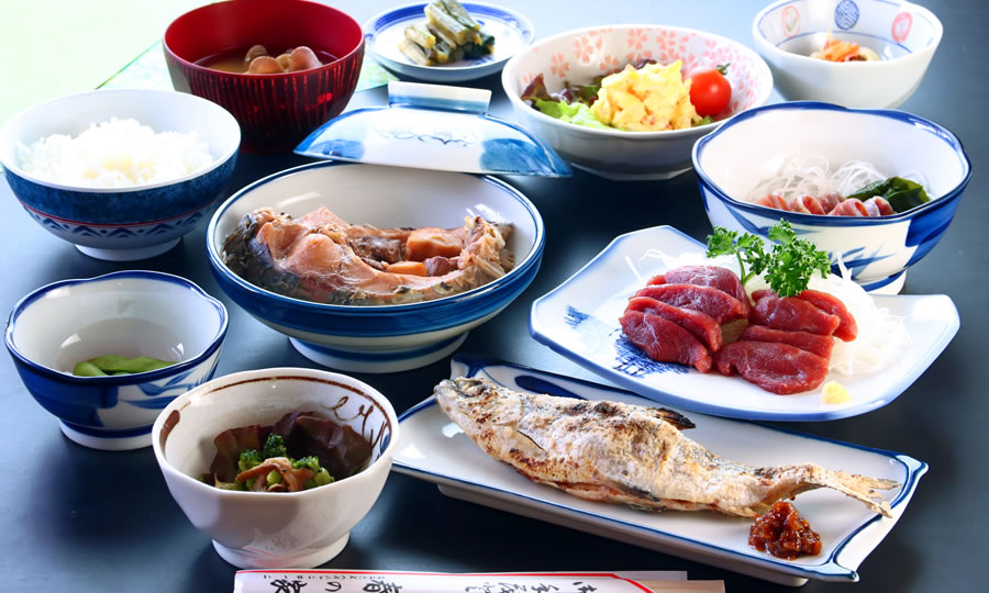 料理一例　立岩荘