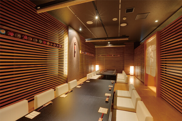 ダイニング「万葉」