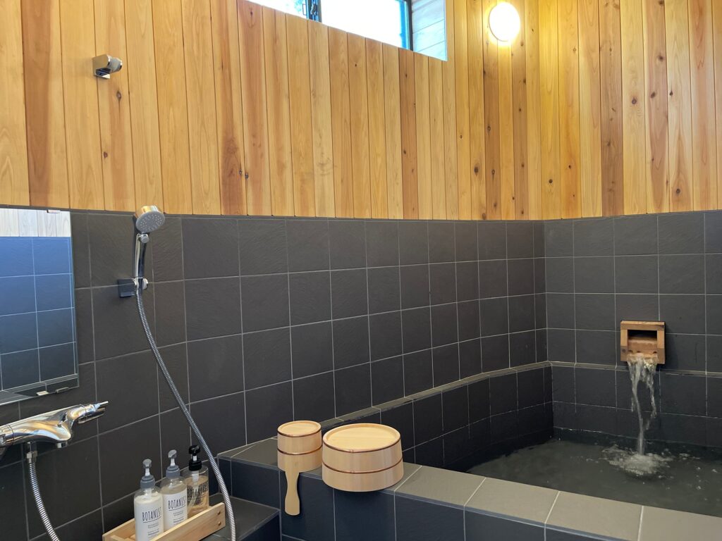 山と川が織り成す自然体験のお宿 与一 お風呂