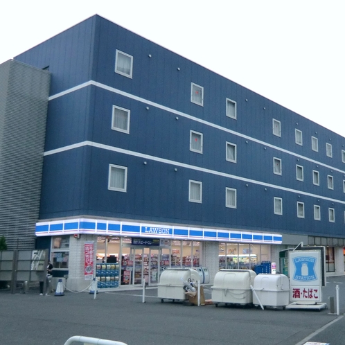 本館併設 ローソン