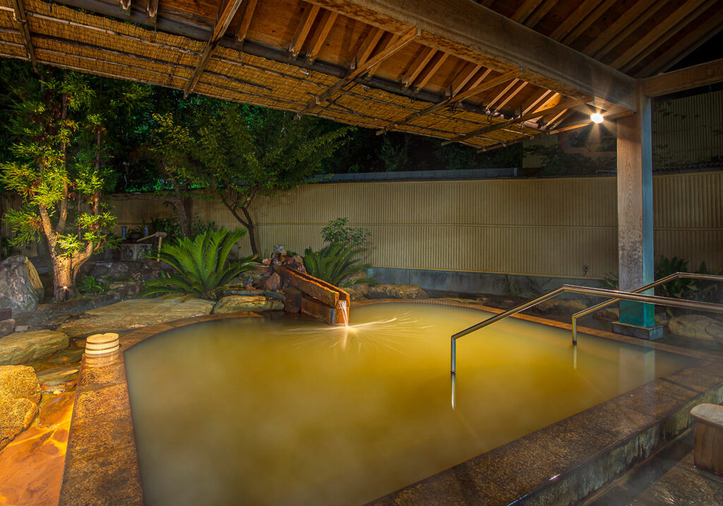 三陽荘　露天風呂