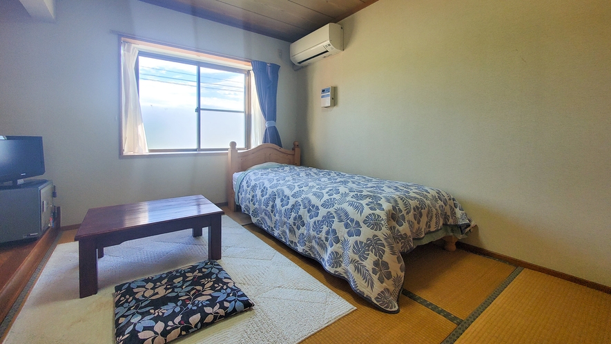 民宿　七浦荘　6畳の客室