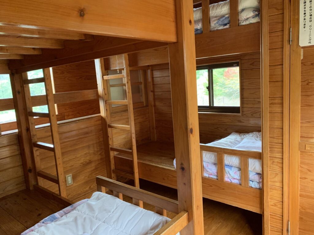 奥霧島 皇子原公園 キャンプ場　コテージB　二段ベッド