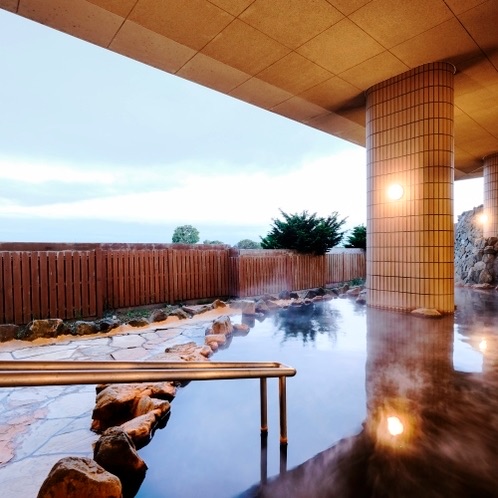 露天風呂　たっぷの湯