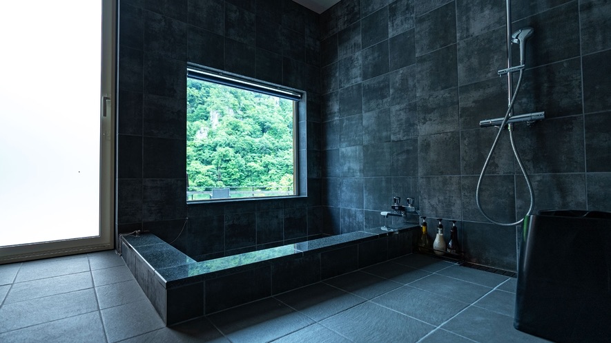 客室付き温泉　レイク・イン