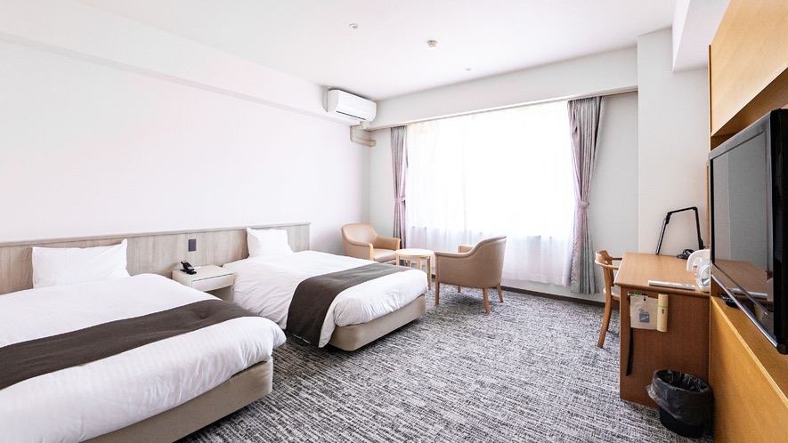 洋室　レイク・イン