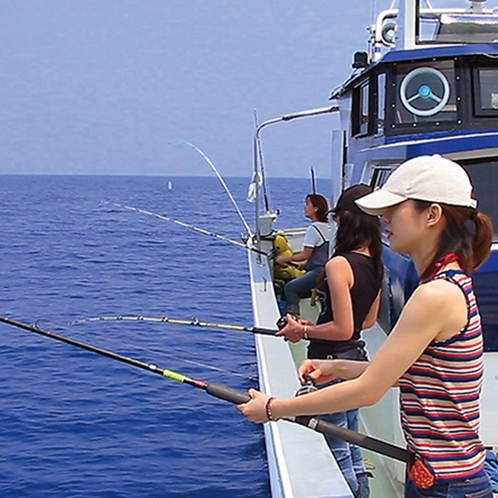 シェラトン沖縄サンマリーナリゾート 船釣りの様子