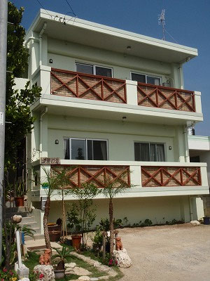 ゲストハウス 備瀬の海 外観