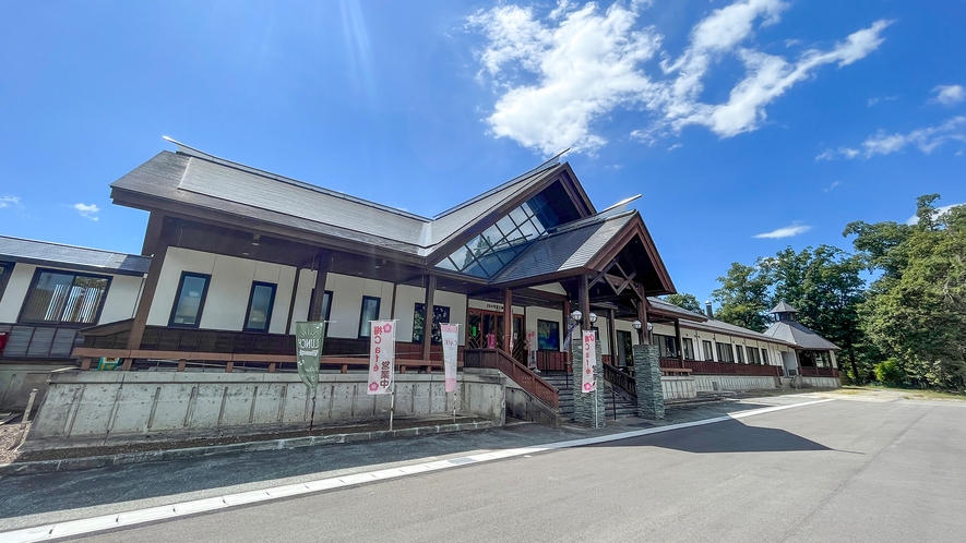 まむろ川温泉　梅里苑　外観